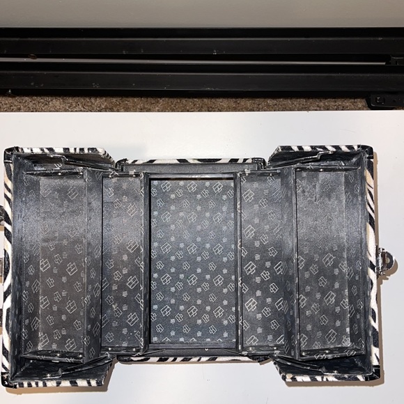 Caboodle train case - Picture 5 of 8